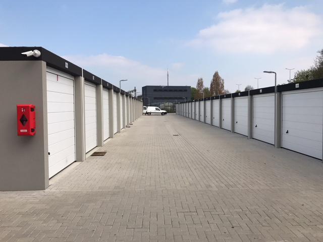 Garagebox te huur Lovense kanaaldijk Tilburg bedrijfsunit