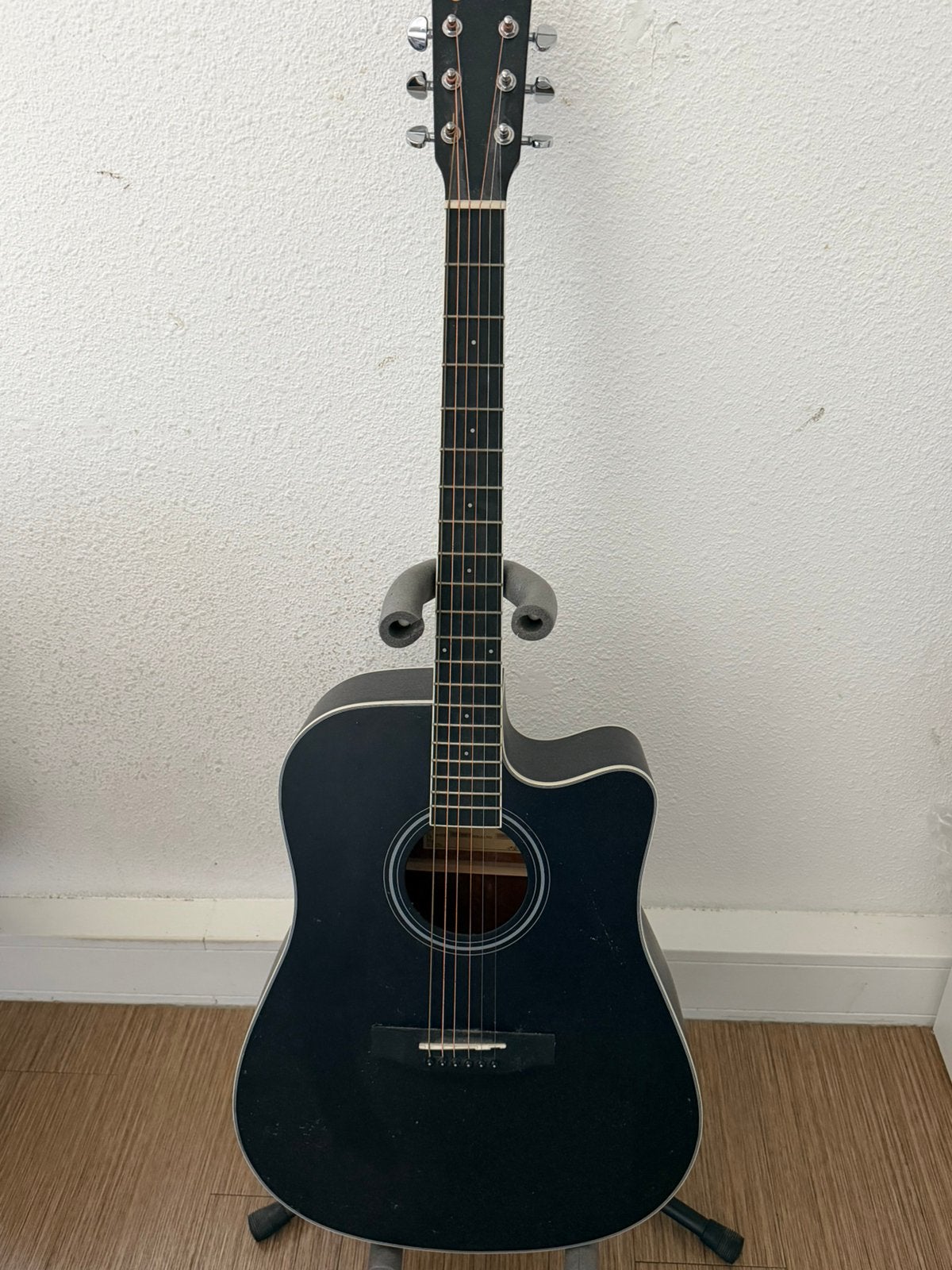 Fazley W70-DMBK gitaar + standaard, zo goed als nieuw, Muziek en Instrumenten, Ophalen of Verzenden, Zo goed als nieuw, Klassieke of Spaanse gitaar