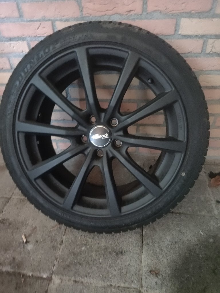 Set matzwarte 19 inch Brock winterset met Dunlop banden., Banden en Velgen, Winterbanden, Personenwagen, Ophalen