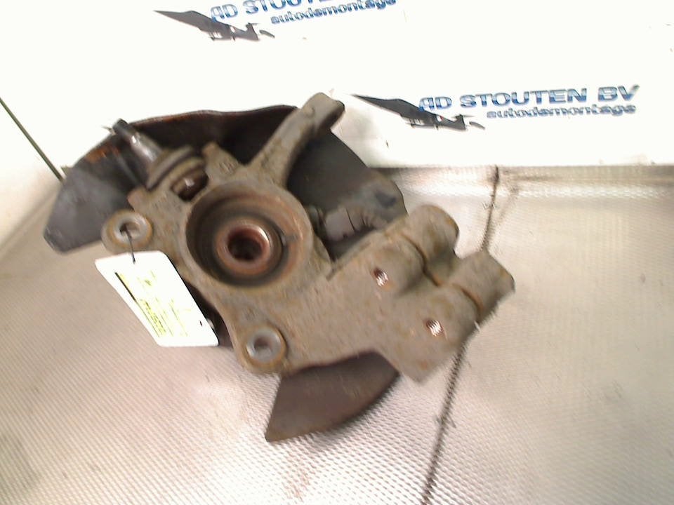 Fusee Links Voor Volkswagen Transporter T5 (2003-04/2009-11), Gebruikt, Volkswagen, Volkswagen AG, Kundenbetreuung@volkswagen.de
