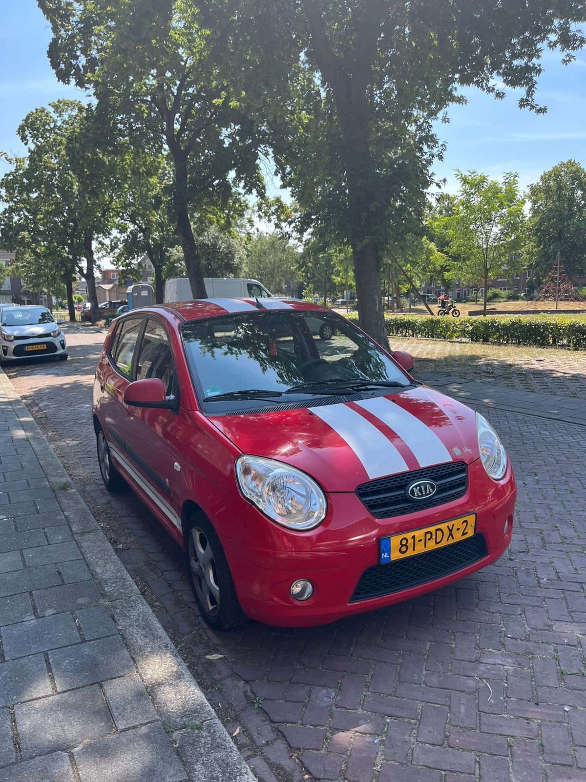 Kia Picanto 1.0 2011 Rood, 5-deurs APK goedgekeurd, 143179km, Stof, Zwart, 4 cilinders, 400 kg
