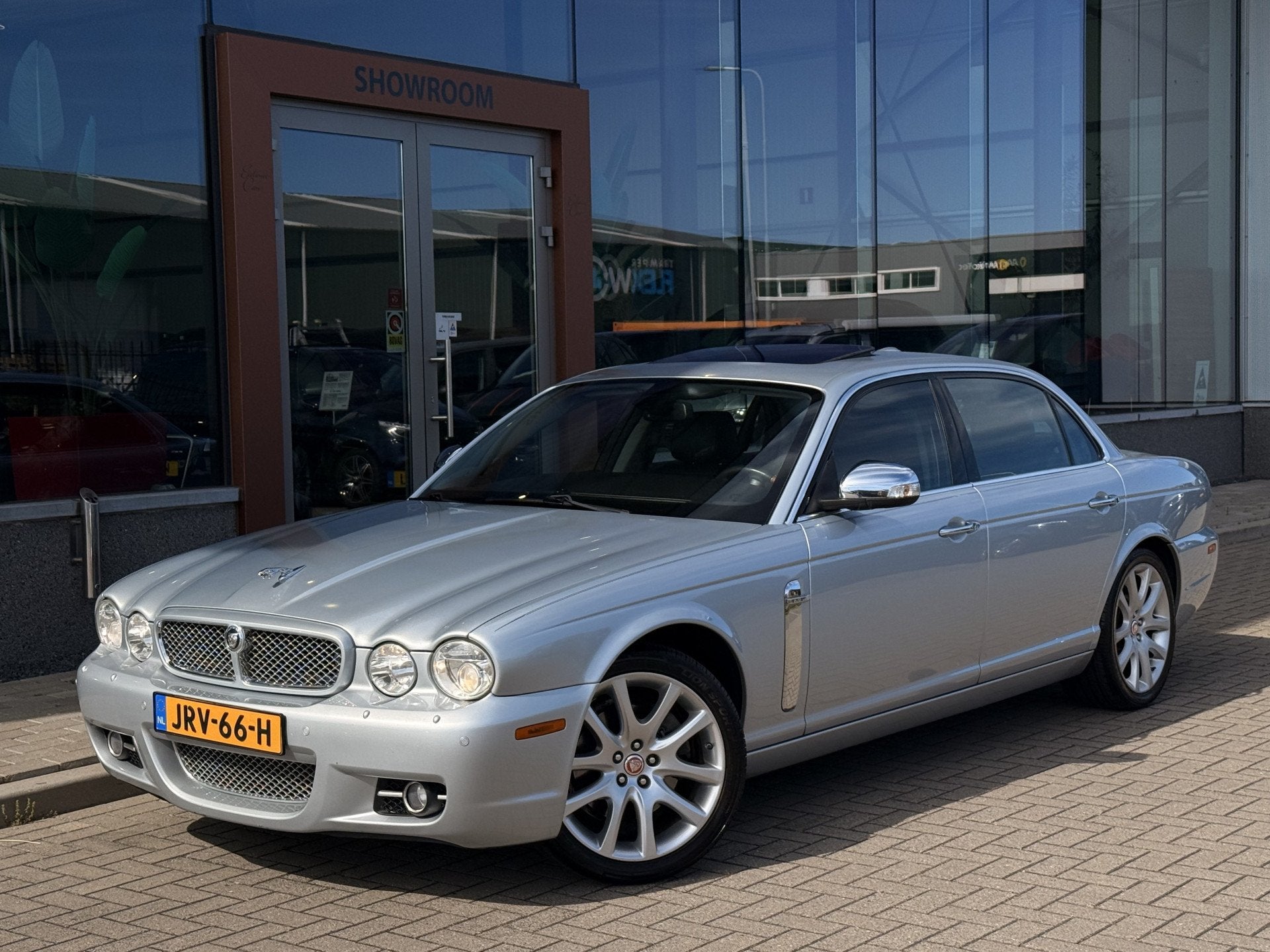 Jaguar XJ 4.2 V8 LWB | Leder | Alpine Speakers | Navigatie |, Auto's, Jaguar, Achterwielaandrijving, Gebruikt, 8 cilinders, Sedan