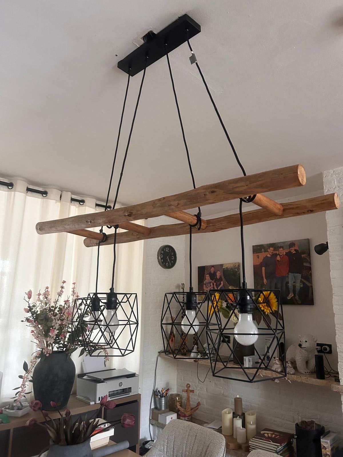 Unieke hanglamp met houten ladder en metalen kappen, Ophalen, Gebruikt, Hout, E27 (groot)