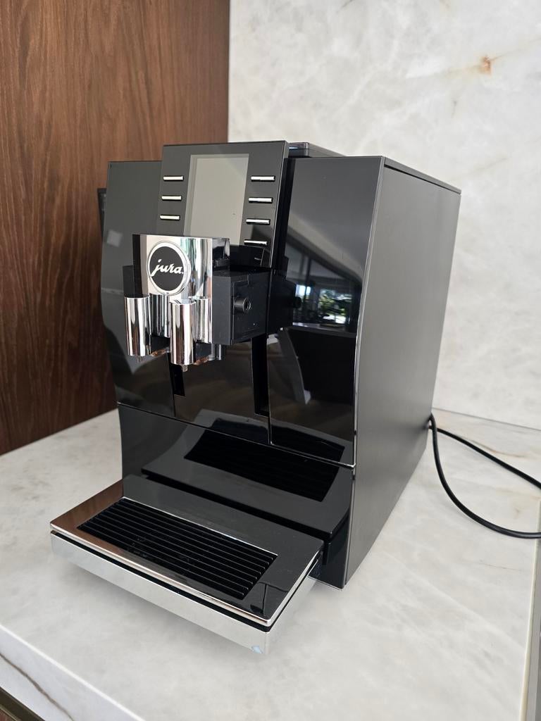 Jura Z6 volautomaat koffiemachine, Witgoed en Apparatuur, Koffiezetapparaten, 10 kopjes of meer, Ophalen, Koffiemachine