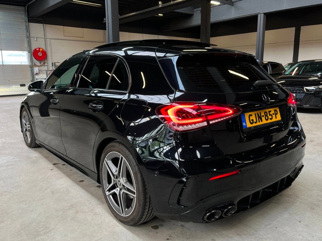 Mercedes-Benz A-klasse 180 Business Solution AMG Pano/Automa, 136 pk, Gebruikt, 4 cilinders, Zwart