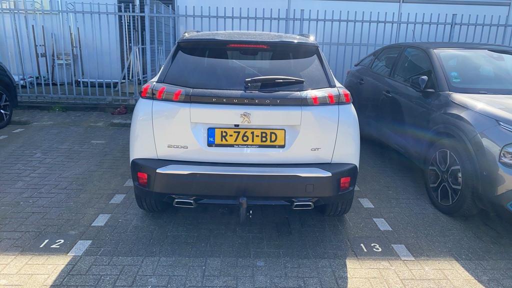Peugeot 2008 1.2 PureTech GT Pack, Auto's, 12 maanden, Adaptive Cruise Control, Gebruikt, Euro 6