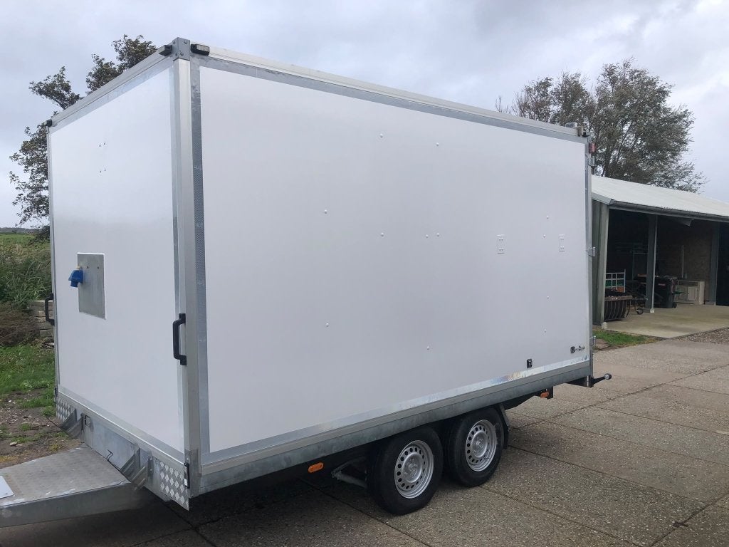 Hapert gesloten aanhangwagen | 3500+ kg | Werkplaatswagen, Auto diversen, Ophalen, Gebruikt