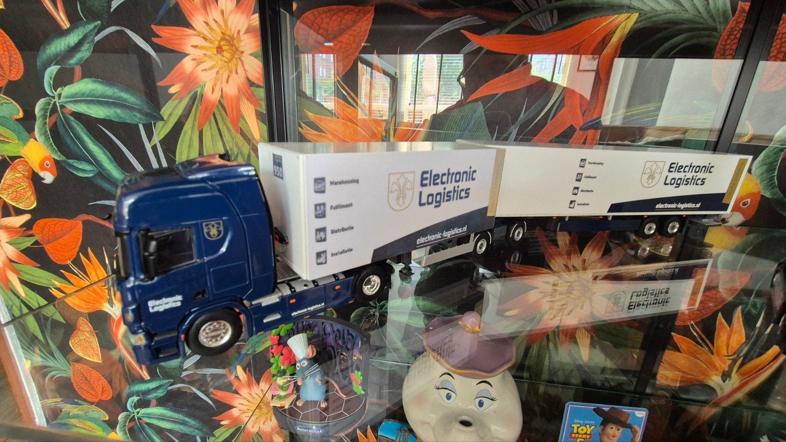 WSI Models Scania 4x2 Electronic Logistics LZV combinatie, Ophalen of Verzenden, Zo goed als nieuw, Bus of Vrachtwagen, Wsi