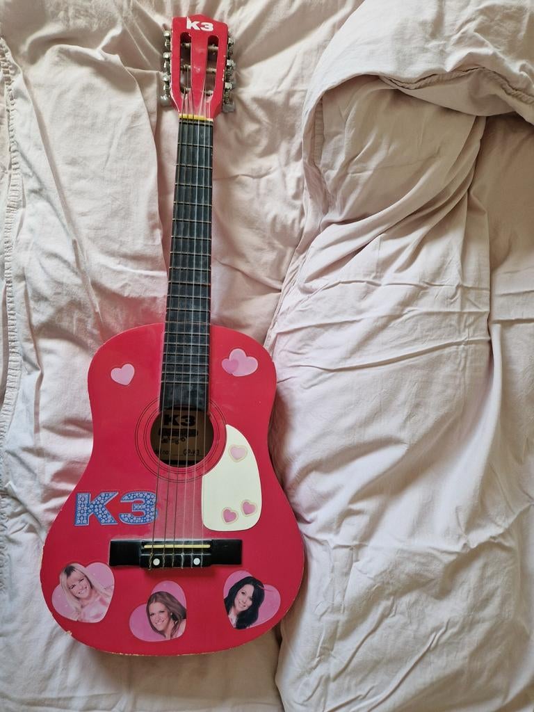Originele K3 gitaar, Ophalen, Gebruikt