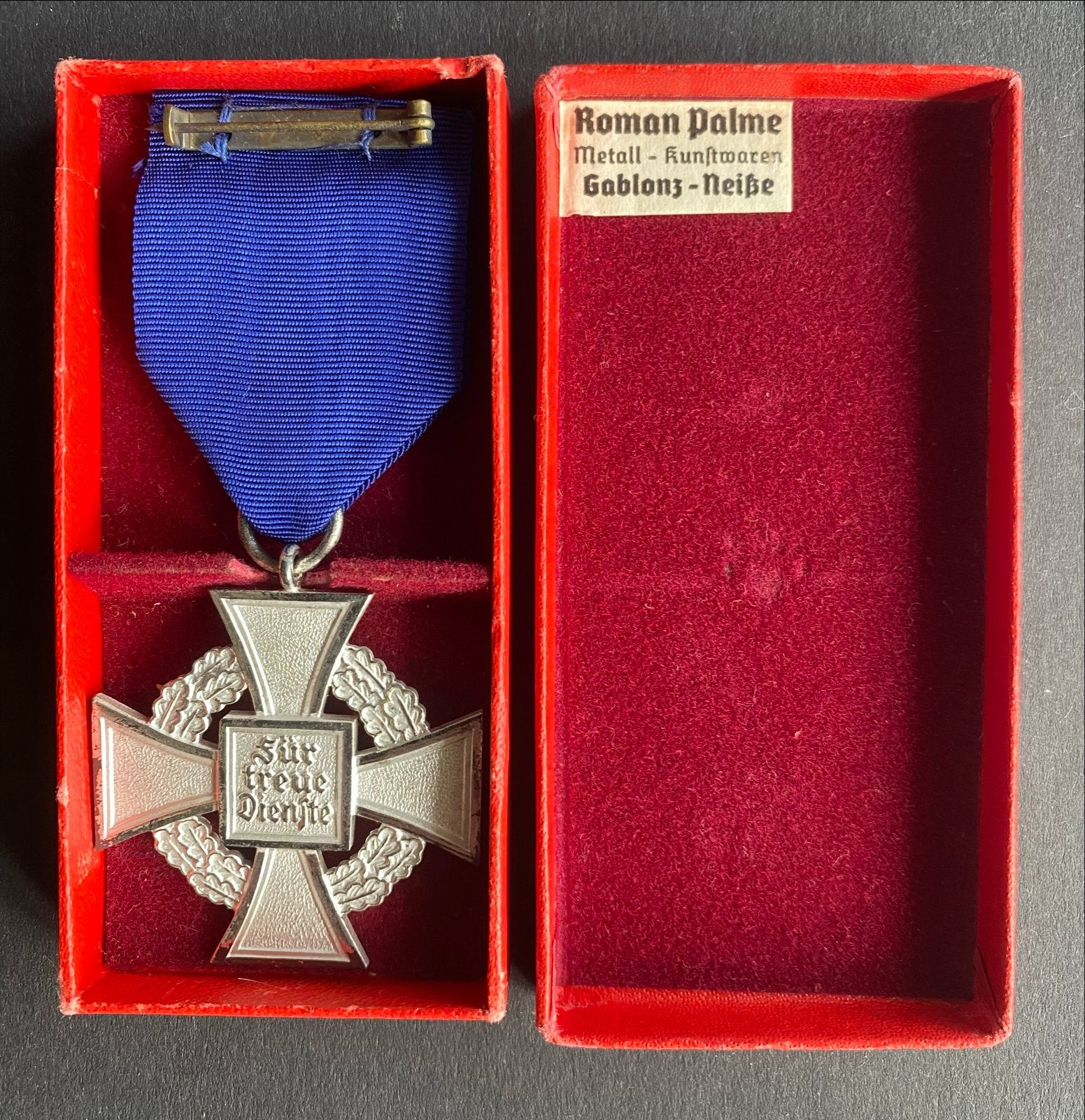 Orgineel Duitse Trouwe Dienst Medaille 25 Jaar met Doosje, Verzamelen, Verzenden, Overige soorten, Duitsland, Lintje, Medaille of Wings