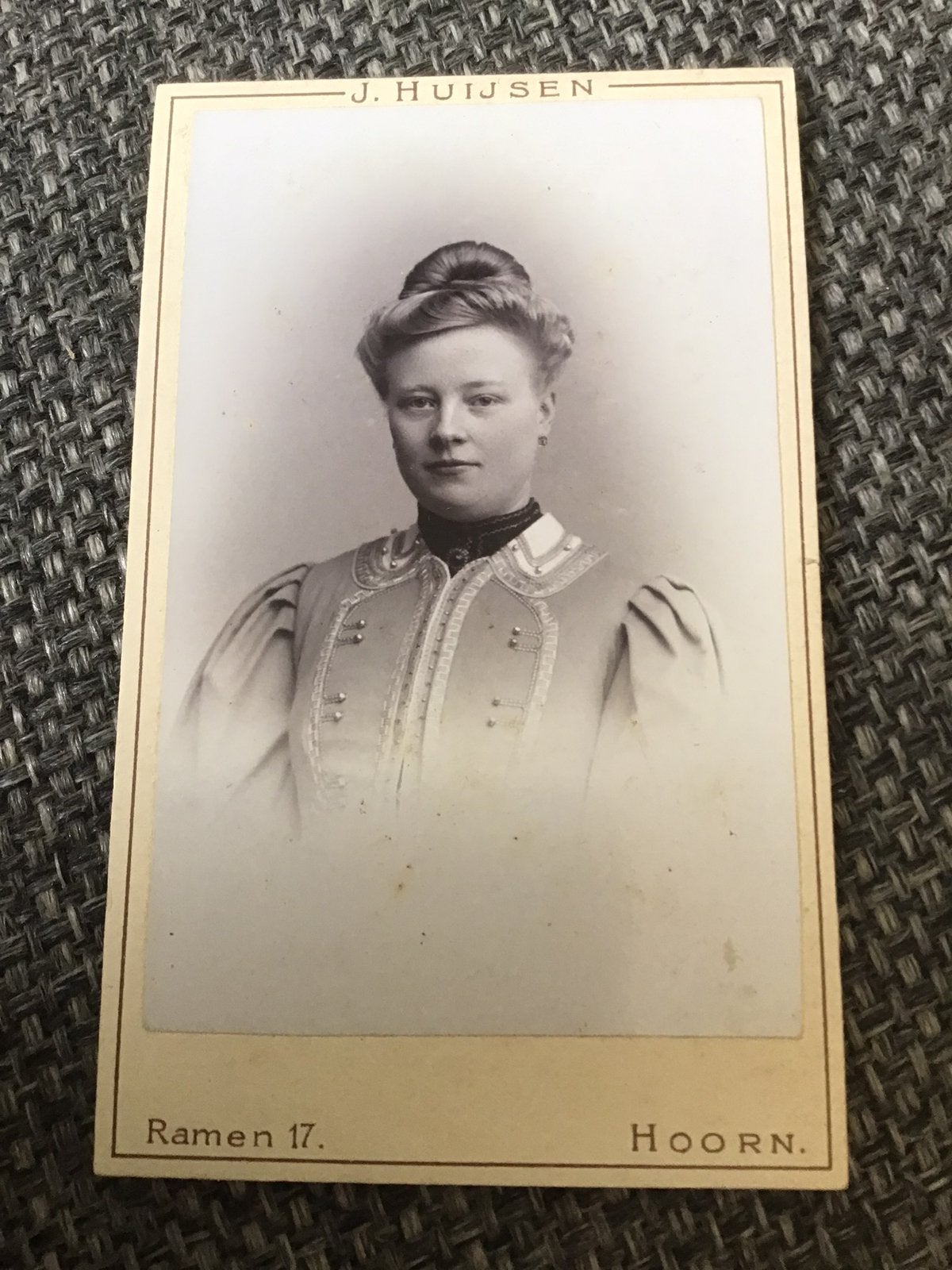 CDV, Dame, J.L.T. HUIJSEN, HOORN, Carte de Visite 3, Verzenden, Voor 1940, Gebruikt, Foto