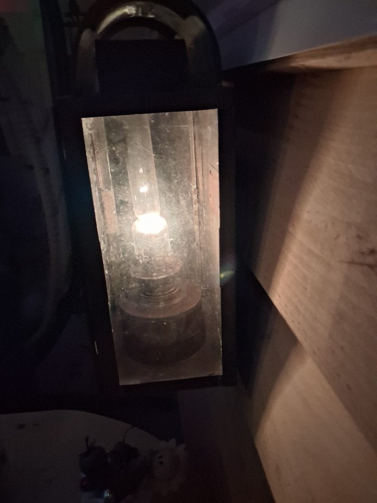 Antieke scheepslamp gemaakt van koper of messing, olielamp, Ophalen