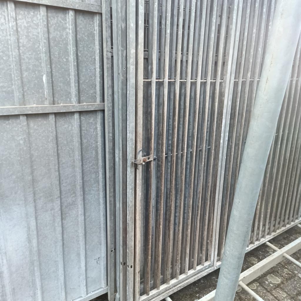 2 panelen 2m + 2m deur spijlen 5cm. Hondenkennel, Ophalen, 110 cm of meer, 100 cm of meer