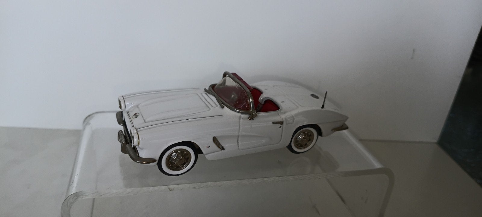 Chevrolet Corvette C1 Roadster Handbouw., Hobby en Vrije tijd, Modelauto's | 1:43, Ophalen, Nieuw, Auto, Overige merken