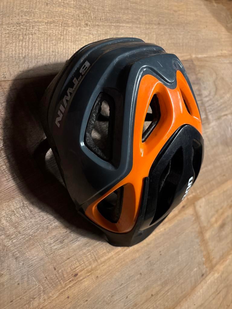 B'Twin 300 Fietshelm Oranje/Zwart (Maat 57-62 cm), Ophalen, Gebruikt, Overige maten, Heer of Dame