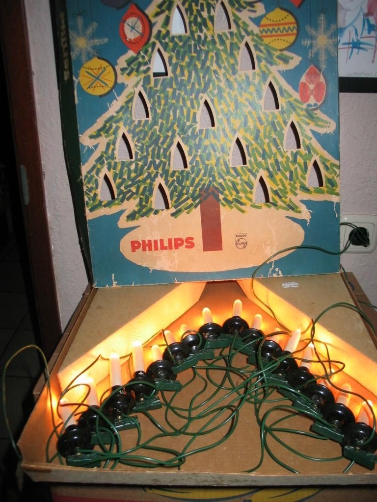 Zeer oude philips kerstverlichting in een zeer grote doos 16, Ophalen, Zo goed als nieuw