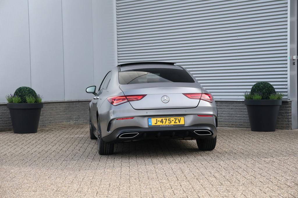Mercedes-Benz CLA-Klasse 200 164PK AMG Night Aut. Pano|Trekh, Auto's, CLA, Gebruikt, 4 cilinders, 715 kg