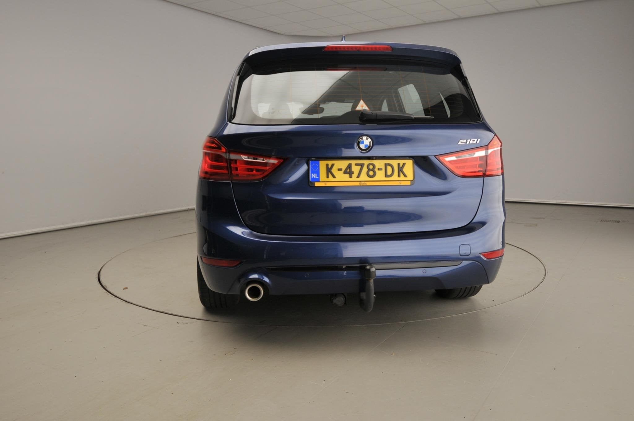 BMW 2 Serie Gran Tourer 218i LED | HUD | Trekhaak | Panorama, 12 maanden, Gebruikt, Euro 6, Blauw