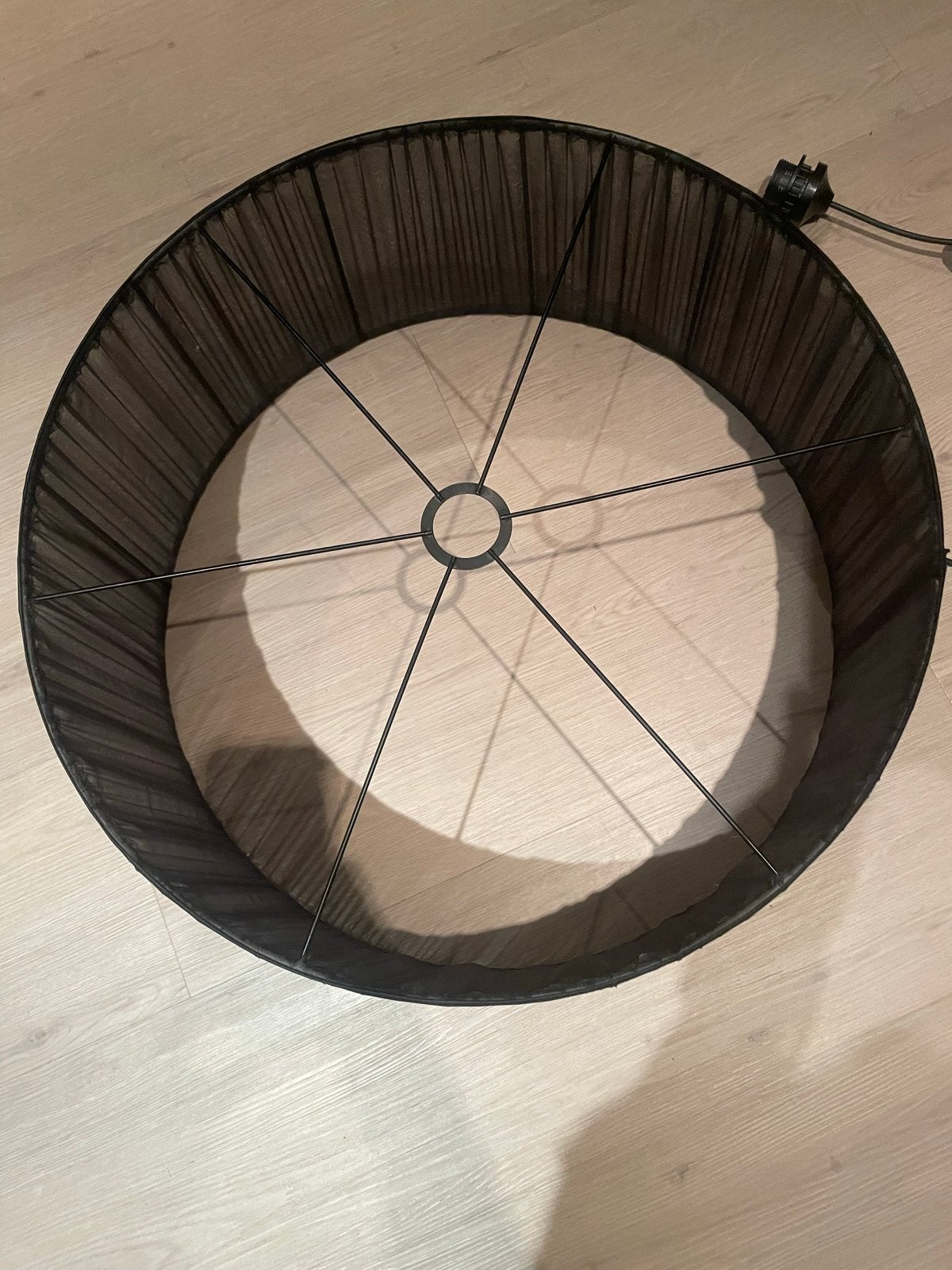 Prachtige grote, zwarte organza hanglamp met metalen frame, Ophalen, Zo goed als nieuw, E27 (groot)