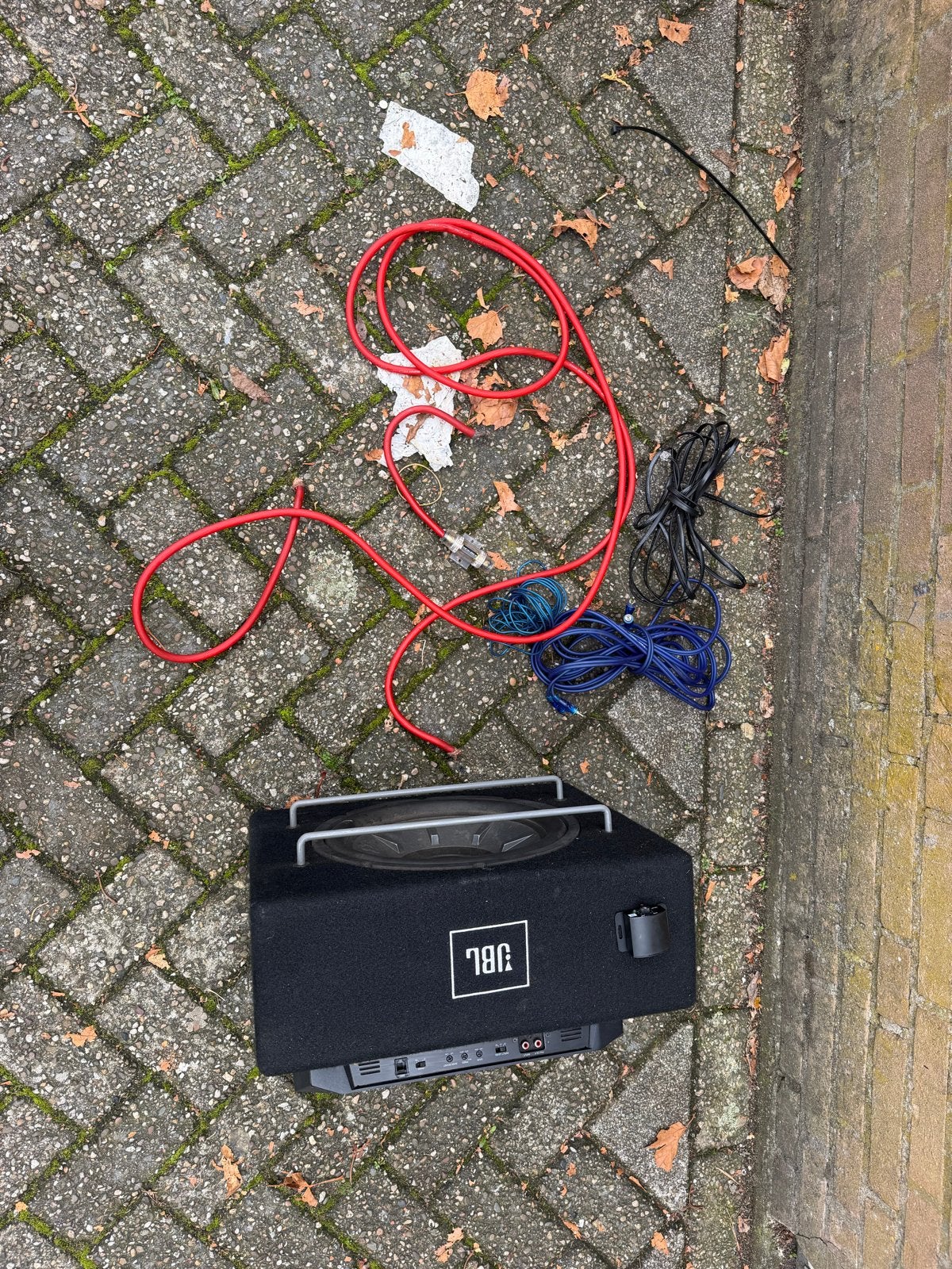 JBL Subwoofer met Versterker en Bekabeling, Ophalen, Gebruikt