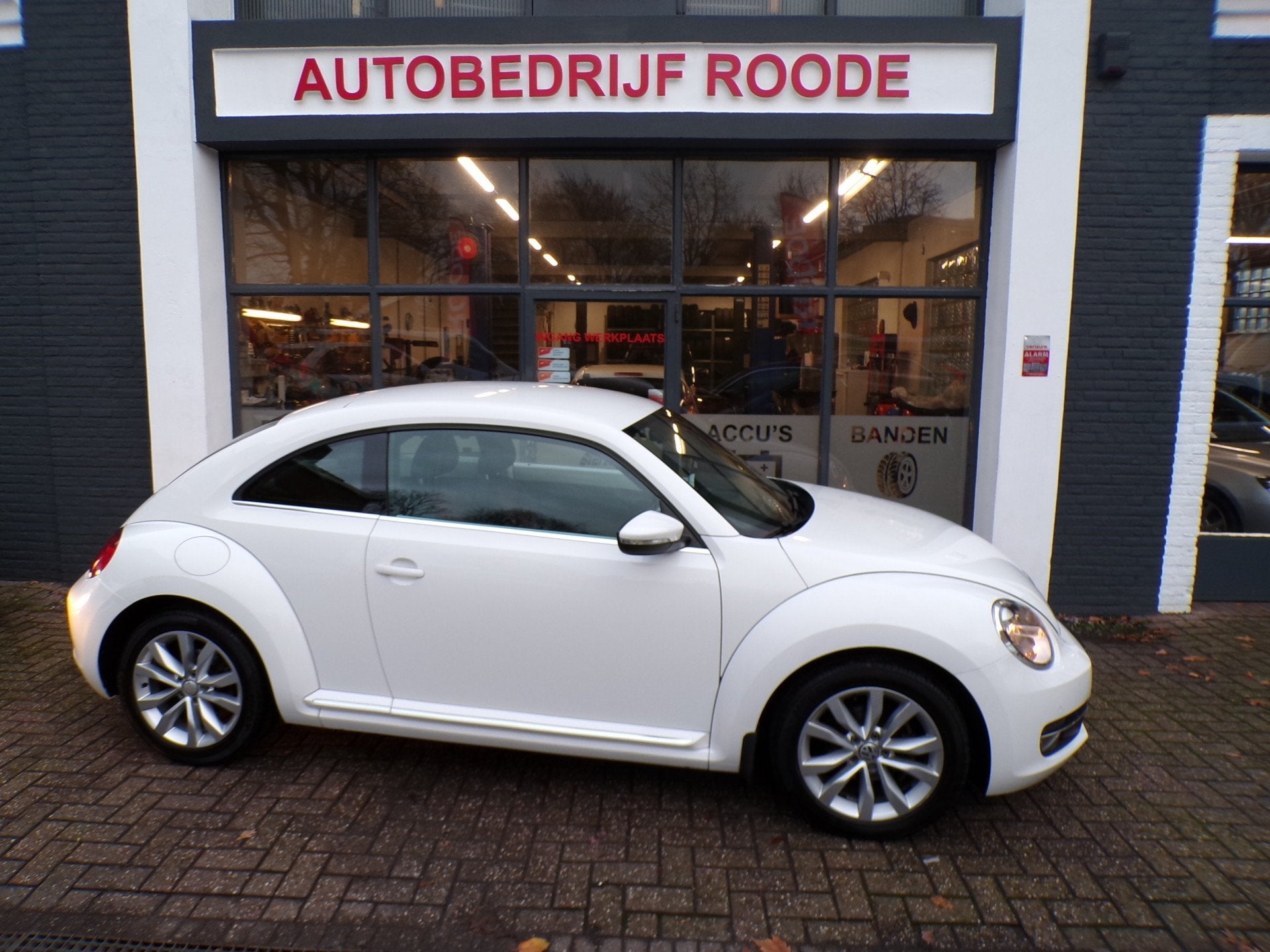 Volkswagen Beetle 1.2 TSI White Edition TOP STAAT,NW APK,GOE, Auto's, Voorwielaandrijving, Euro 5, Gebruikt, Beetle (Kever)