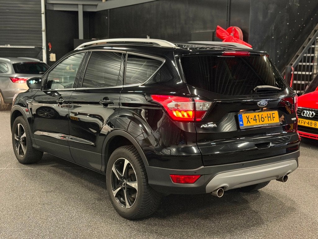 Ford Kuga 1.5 EcoBoost Titanium XENON/NAVI/CRUISE/CAMERA/CAR, Voorwielaandrijving, Stof, Euro 6, 4 cilinders