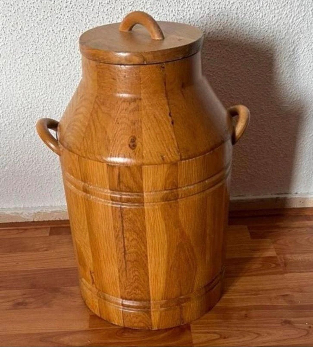 Antieke houten melkbus met deksel, Ophalen