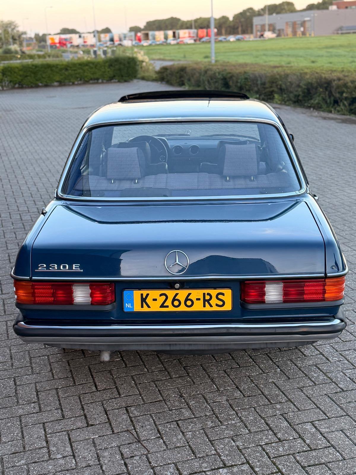 Mercedes-Benz Mercedes 1984, foto 3