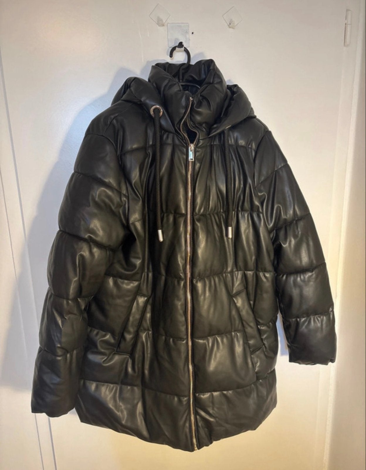 Zara Pufferjack met leerlook - Maat M, Ophalen of Verzenden, Zo goed als nieuw, Maat 38/40 (M), Zwart