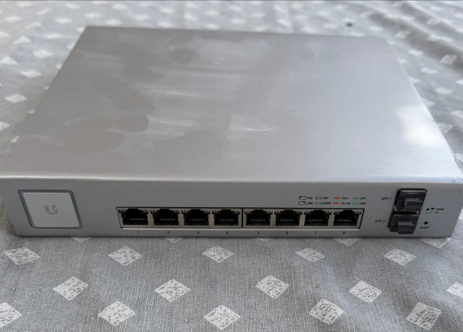Ubiquiti UniFi Switch 8 150W (US-8-150W) — PoE+ / 2x SFP, Computers en Software, Netwerk switches, Ophalen of Verzenden, Gebruikt