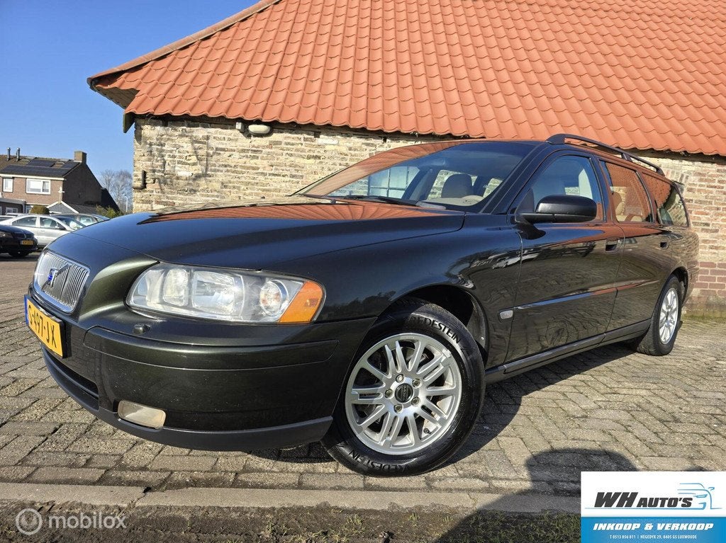 Volvo V70 2.4 Momentum, Auto's, Voorwielaandrijving, Euro 4, Geïmporteerd, Stoelverwarming