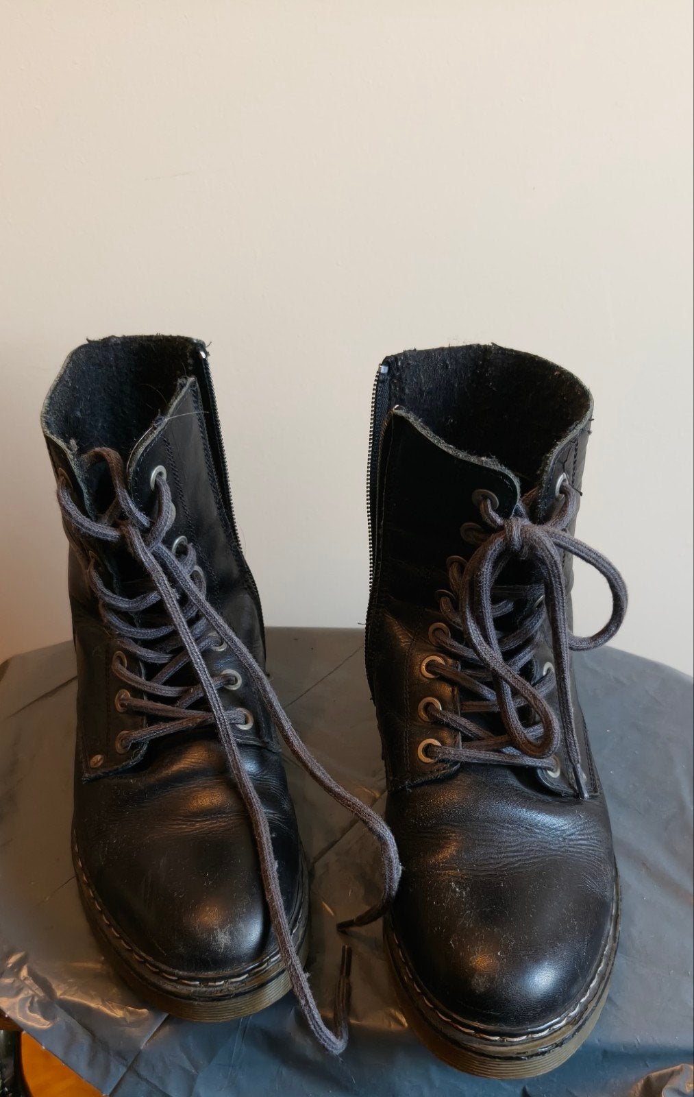 zwarte leren veter Dames Kistjes Avisions, Kleding | Dames, Schoenen, Zwart, Ophalen of Verzenden, Gedragen, Schoenen met lage hakken