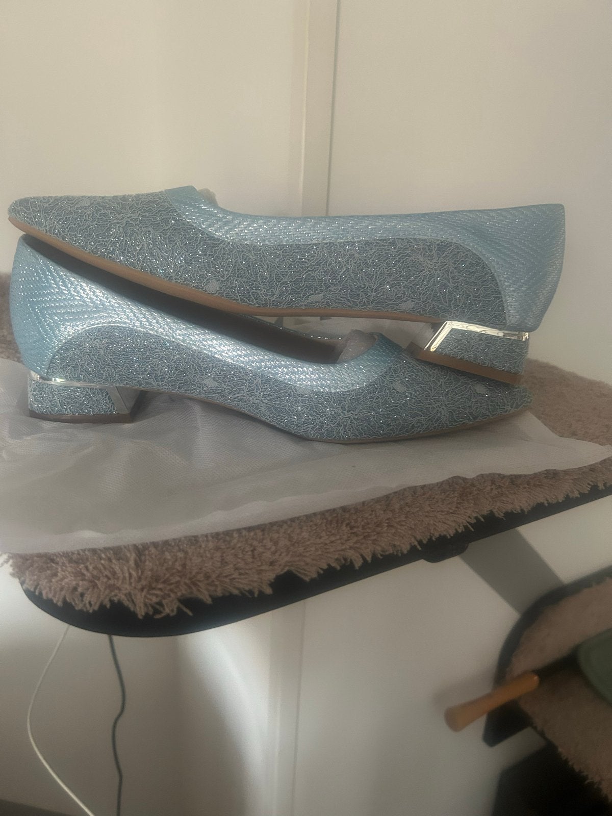 Nieuwe lichtblauwe lage hakjes, maat 41, Kleding | Dames, Ophalen, Nieuw, Blauw, Schoenen met lage hakken