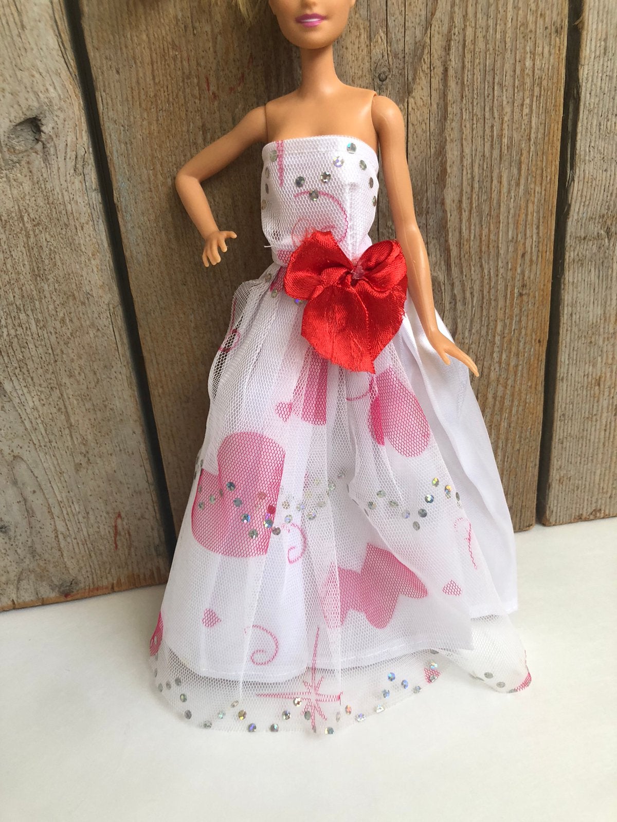 Wit rode feestjurk voor Barbie, Ophalen of Verzenden, Zo goed als nieuw, Kleertjes