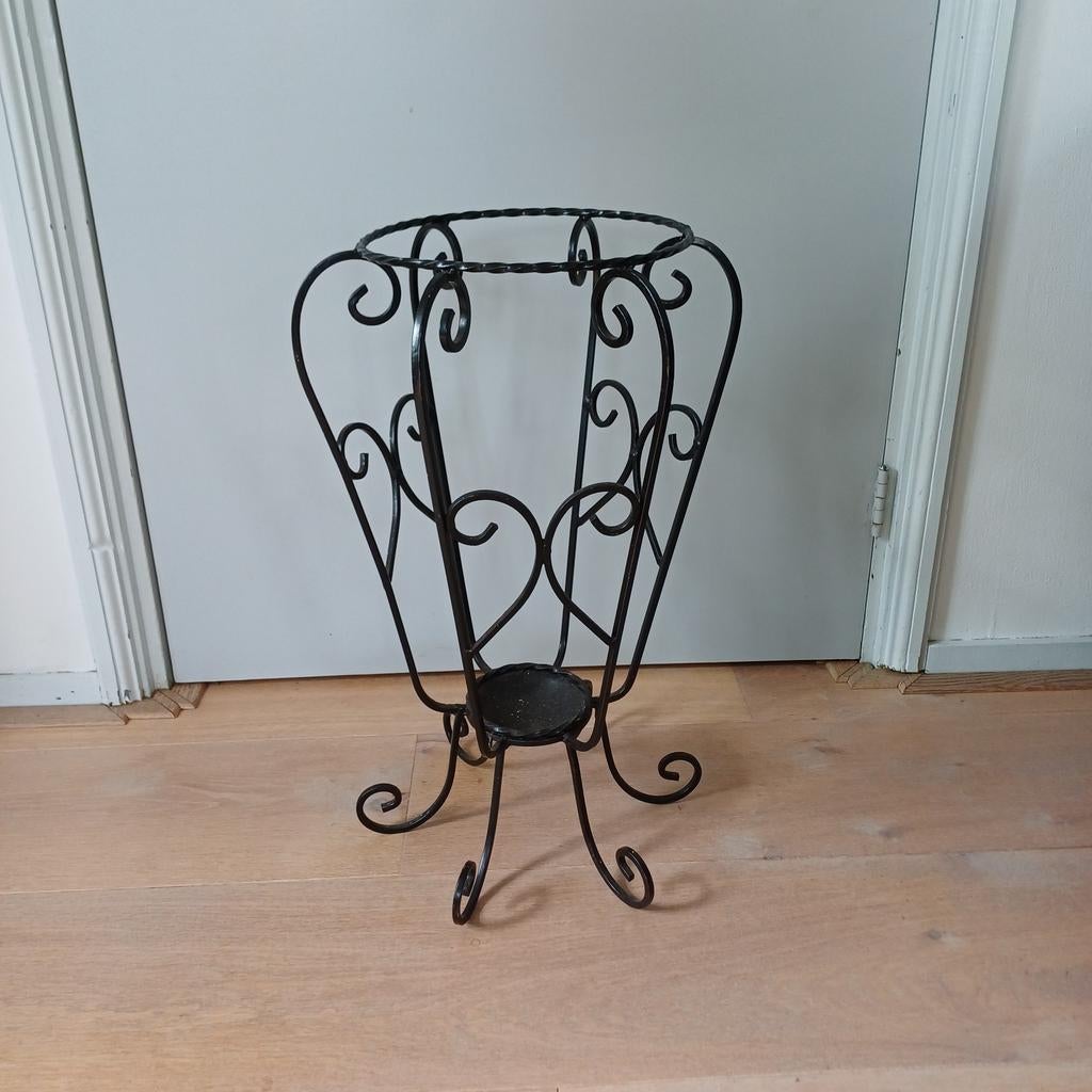 Vintage Smeedijzeren Paraplu/planten standaard.Hoogte 54 cm., Ophalen