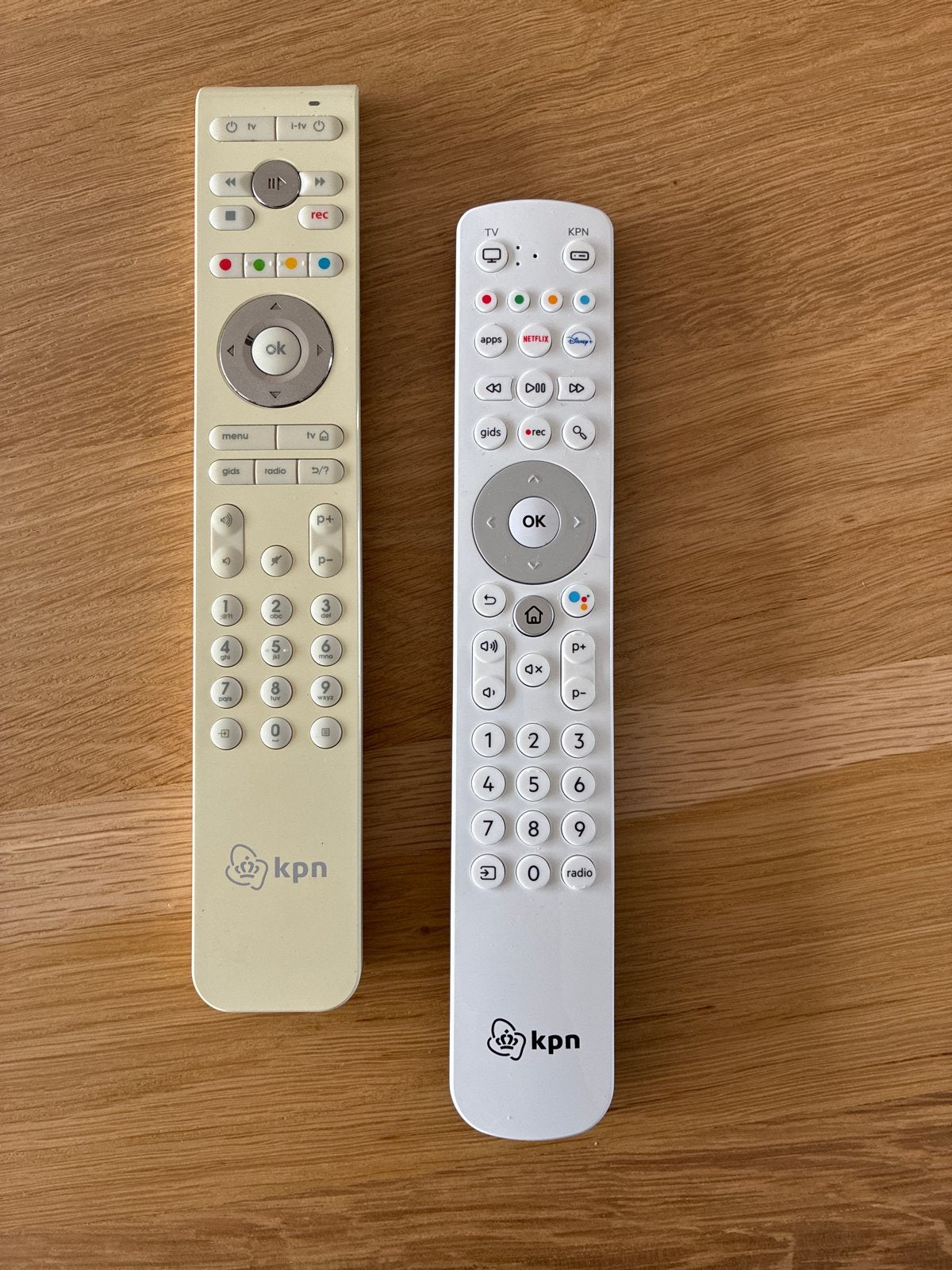 KPN afstandsbedieningen (2 stuks), Ophalen of Verzenden, Gebruikt, Origineel, Tv