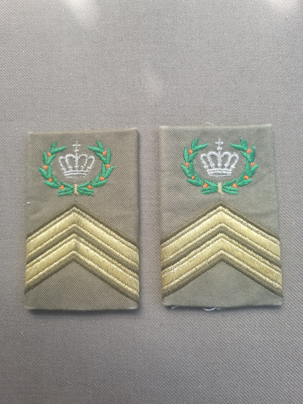 Rangen trui compagnies sergeant majoor, Ophalen of Verzenden, Landmacht, Nederland, Embleem of Badge
