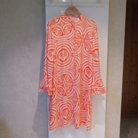 Kleedje nieuw zijde oranjeprint H. Angelegenheit mt 36 (40), Kleding | Dames, Maat 38/40 (M), Herzen's Angelegenheit, Nieuw, Oranje