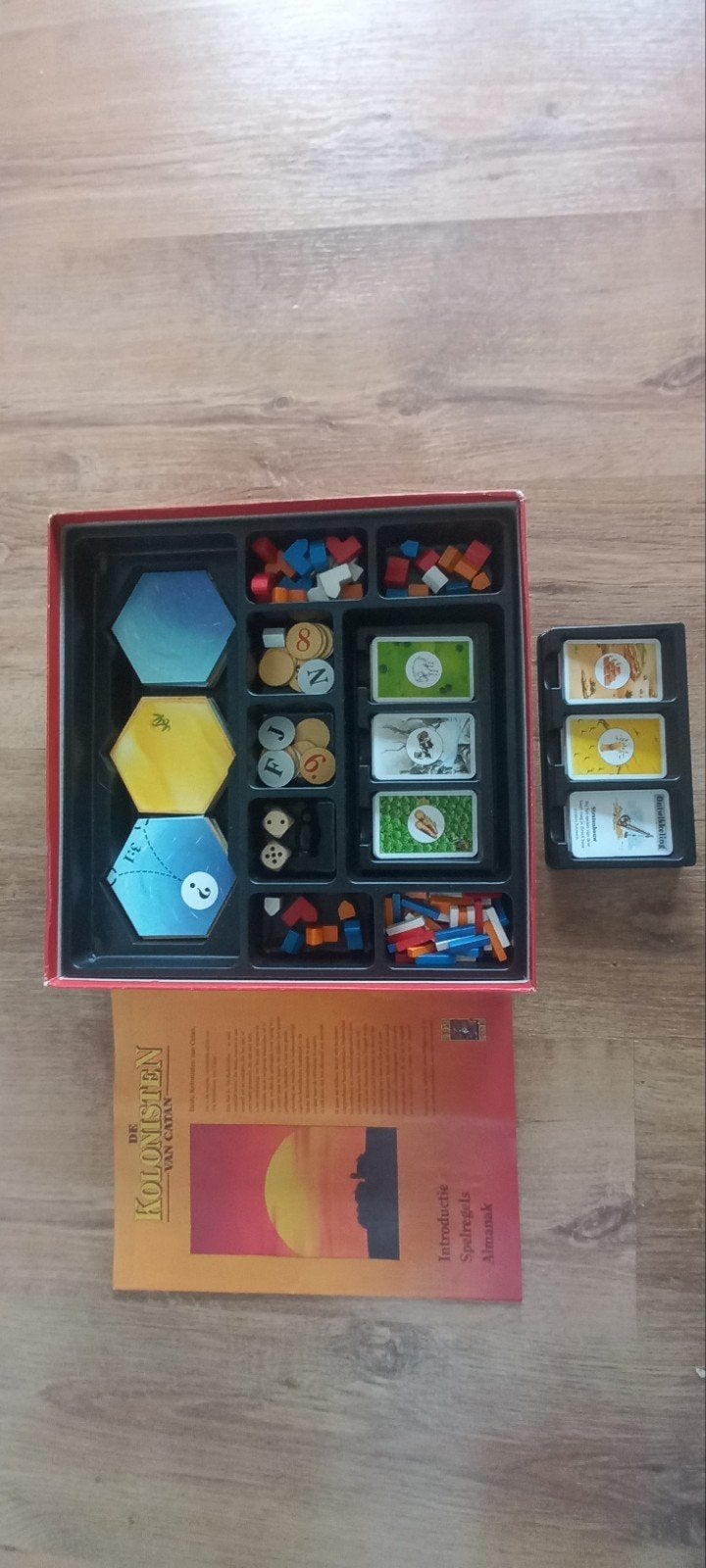 Kolonisten van Catan - Spel in goede staat, Drie of vier spelers, Ophalen of Verzenden, Gebruikt, 999 Games