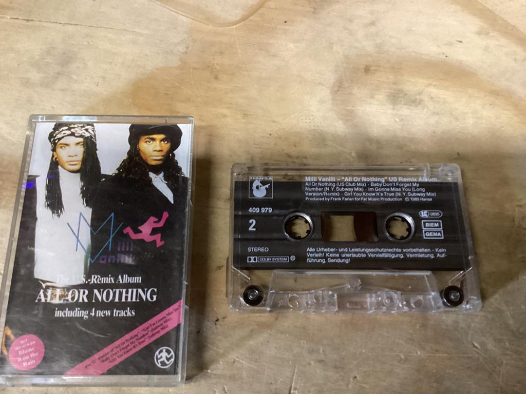MILLI VANILLI, Ophalen of Verzenden, Zo goed als nieuw, 1 bandje