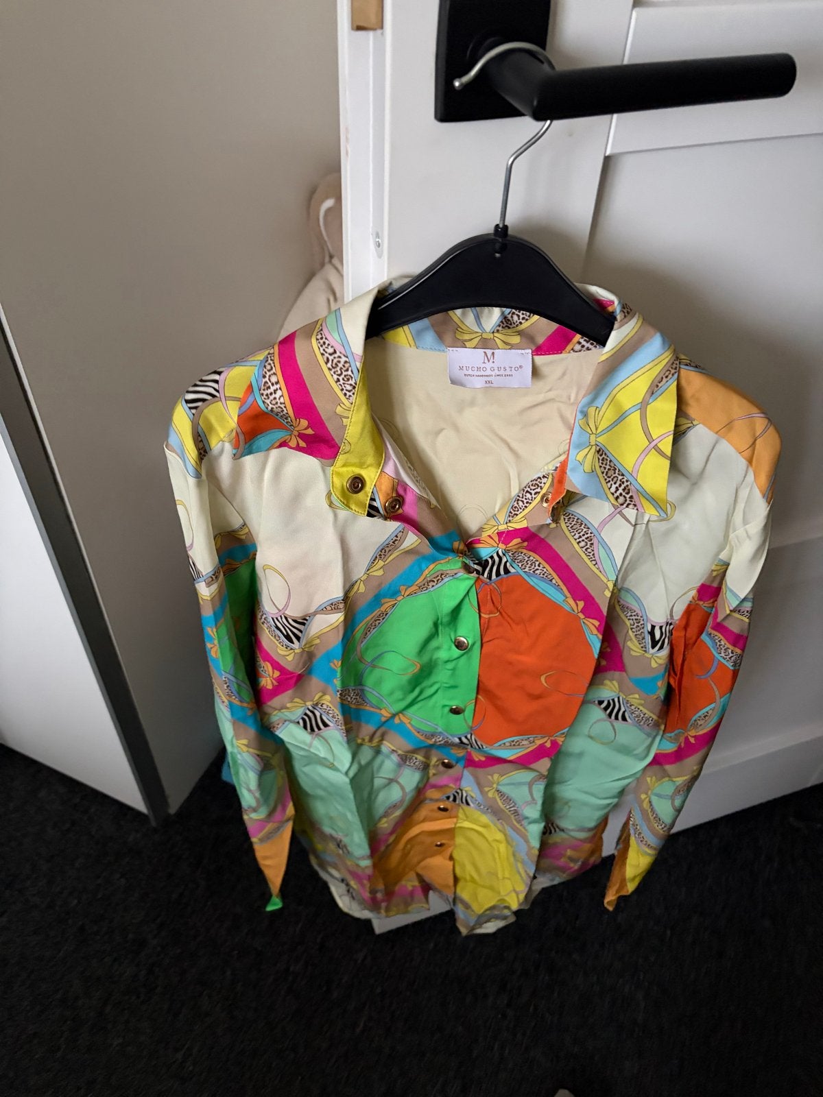 Mucho Gusto Blouse Maat XL - Kleurrijk en Stijlvol, Kleding | Dames, Ophalen of Verzenden, Zo goed als nieuw, Maat 46/48 (XL) of groter