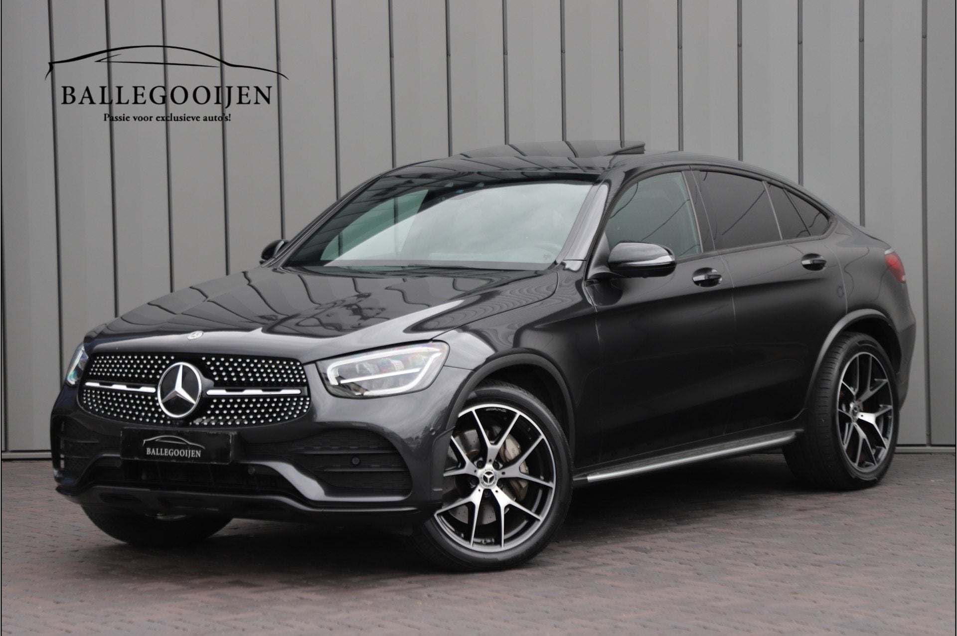 Mercedes-Benz GLC Coupé 300 AMG 4-Matic | 258PK | Schuifdak, Auto's, Mercedes-Benz, Gebruikt, 4 cilinders, Automatische klimaatregeling
