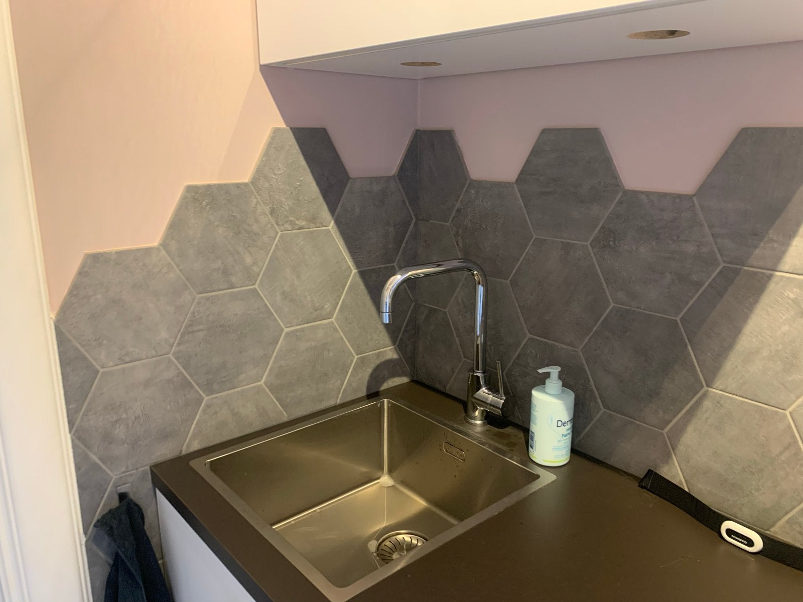 Hexagon tegels grijs gemêleerd - 3 dozen + 5 stuks, Doe-het-zelf en Verbouw, Ophalen, Nieuw, Minder dan 20 cm, 20 tot 40 cm