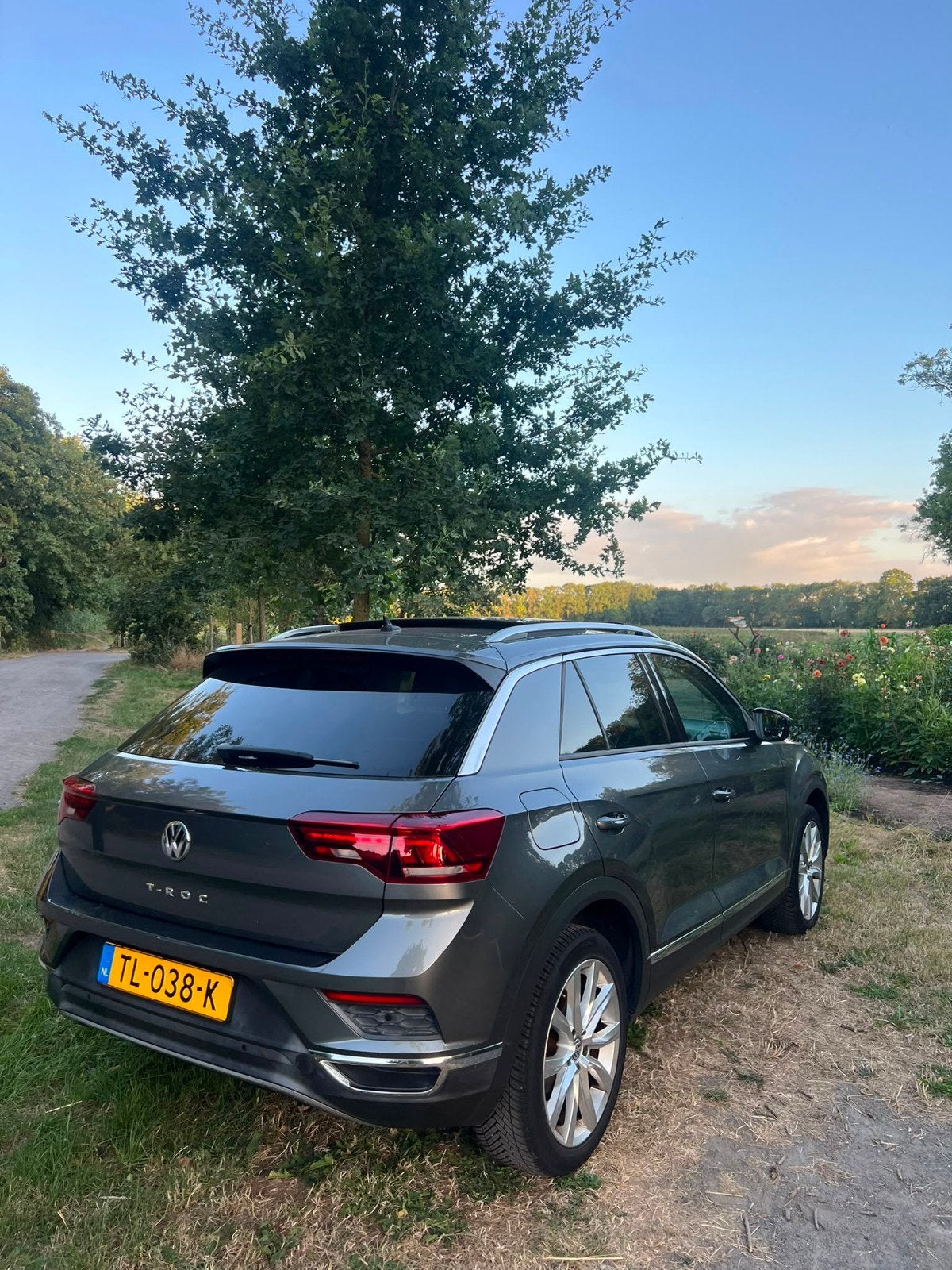 Volkswagen T-Roc 1.5 TSI 150pk 2018 Grijs, Auto's, Volkswagen, Stof, 1498 cc, Zwart, 4 cilinders