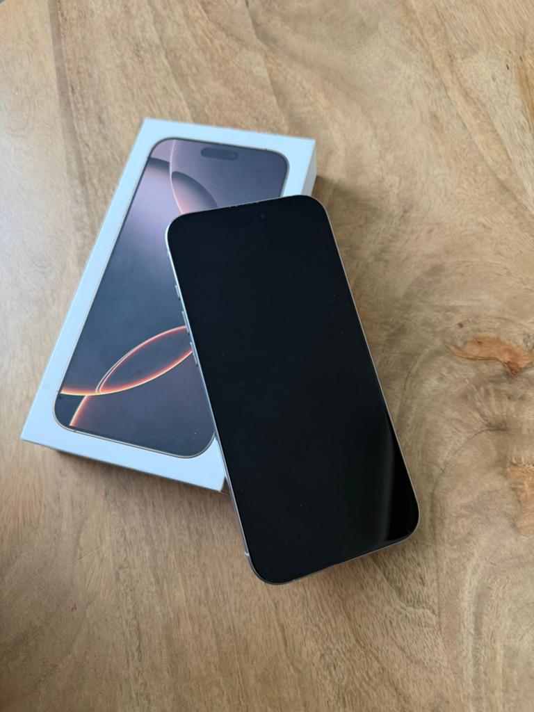 Iphone 16 pro max, Ophalen, Zo goed als nieuw, Wit, 256 GB