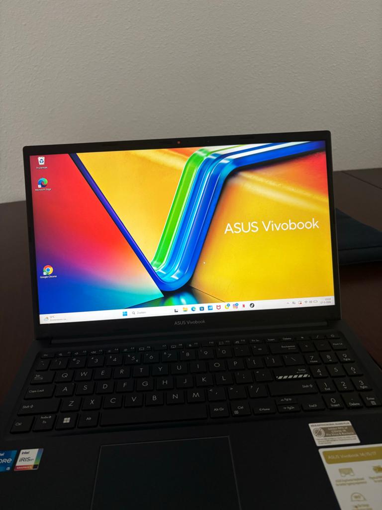 ASUS VivoBook 15 - Intel Core i5 - Iris Xe Graphics, Computers en Software, Windows Laptops, Zo goed als nieuw, 15 inch, SSD, 2 tot 3 Ghz
