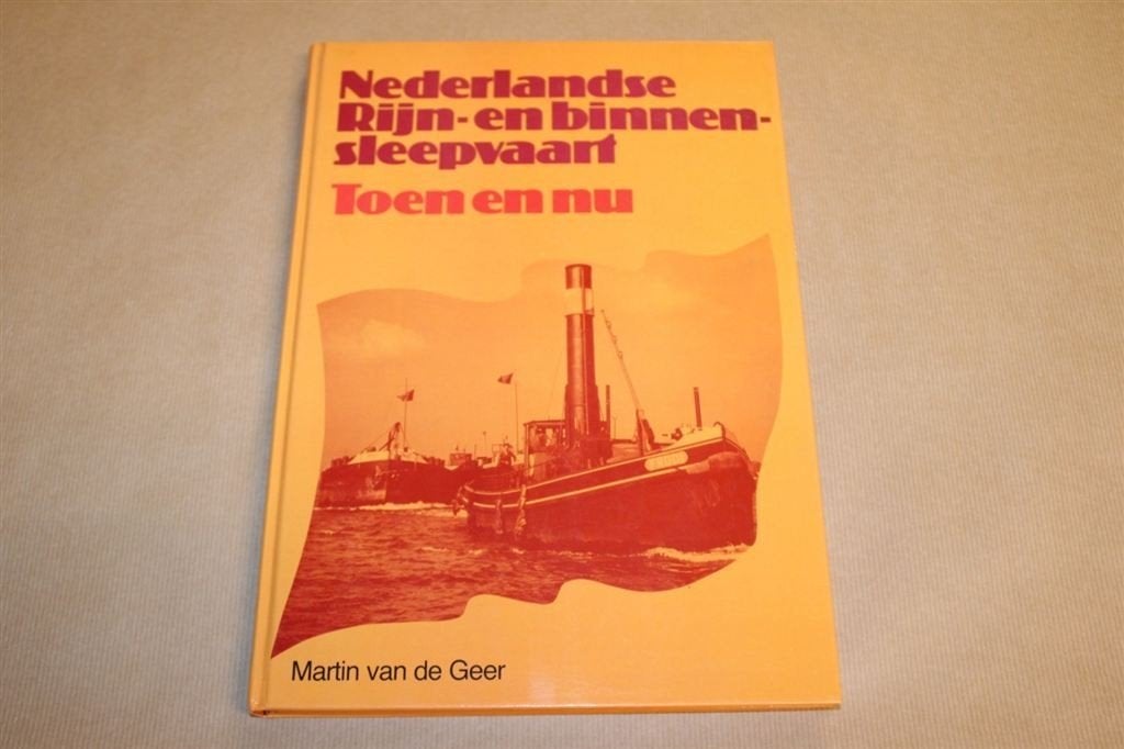 Nederlandse Rijn- en binnensleepvaart - Toen en nu, Boeken, Ophalen of Verzenden, Zo goed als nieuw