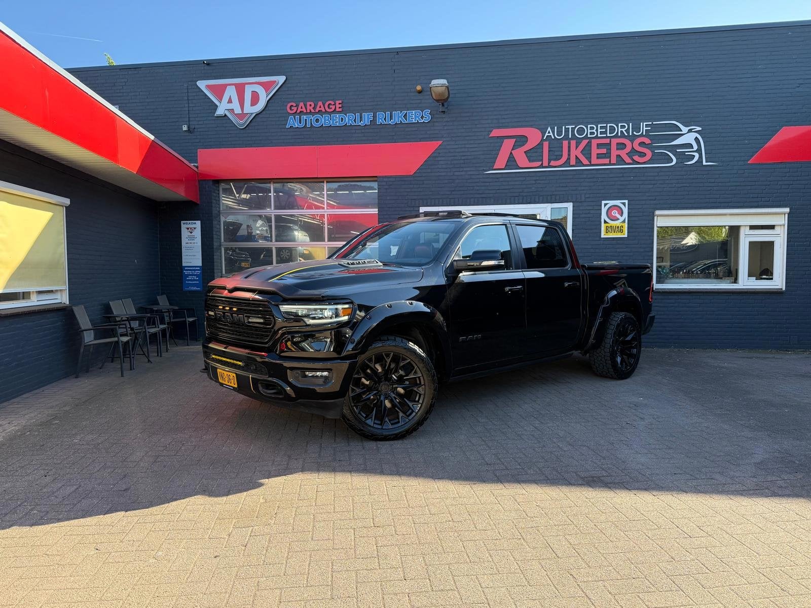 Dodge Ram 1500 5.7 V8 4x4 Crew Cab Limited Panodak,Luchtveri, Gebruikt, Zwart, Bedrijf, Vierwielaandrijving