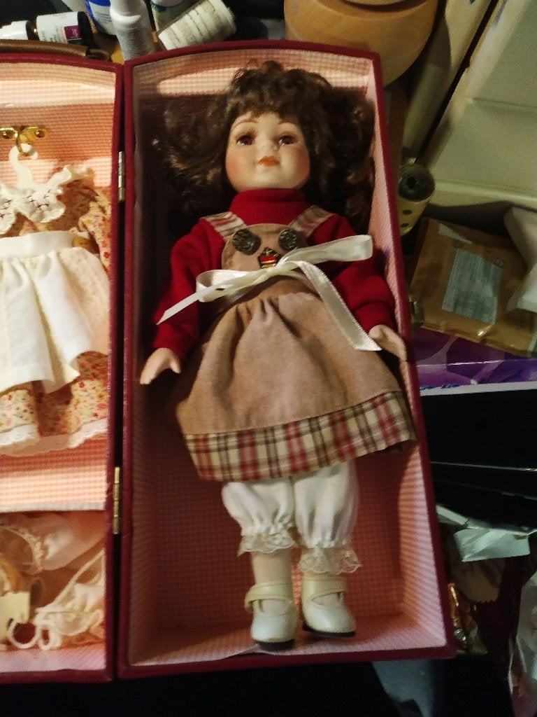 Classic Doll Collection porseleinen poppen, Ophalen of Verzenden, Nieuw, Pop