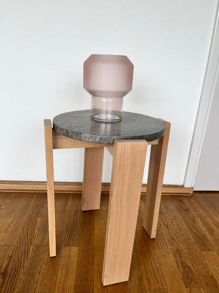 H&M Bijzettafel Plantentafel Hout Marmer Rond 45 cm, Rond, Zo goed als nieuw, Hout, Ophalen